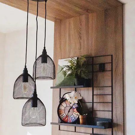 Pine アパート ヴラシチ